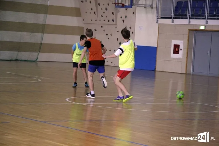 Feryjny turniej piłki nożnej (zdjęcia)