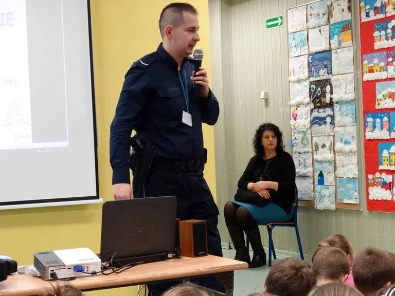 Profilaktycznie w "Jedynce" (zdjęcia)