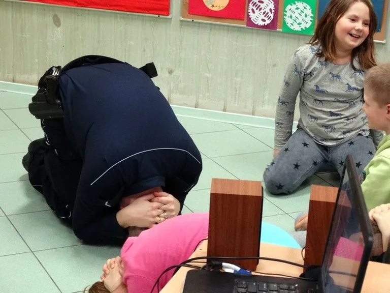 Profilaktycznie w "Jedynce" (zdjęcia)