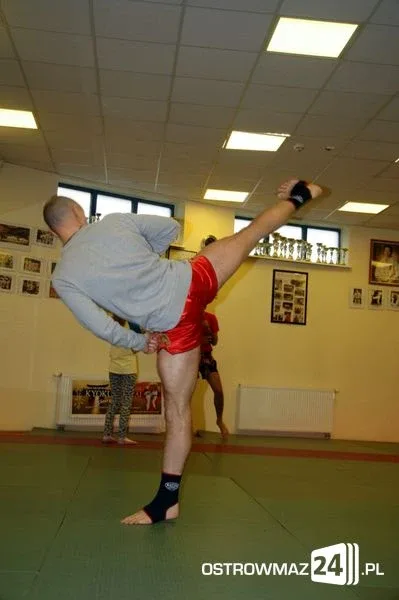 Kickboxing na ferie dla dzieci i młodzieży (zdjęcia)