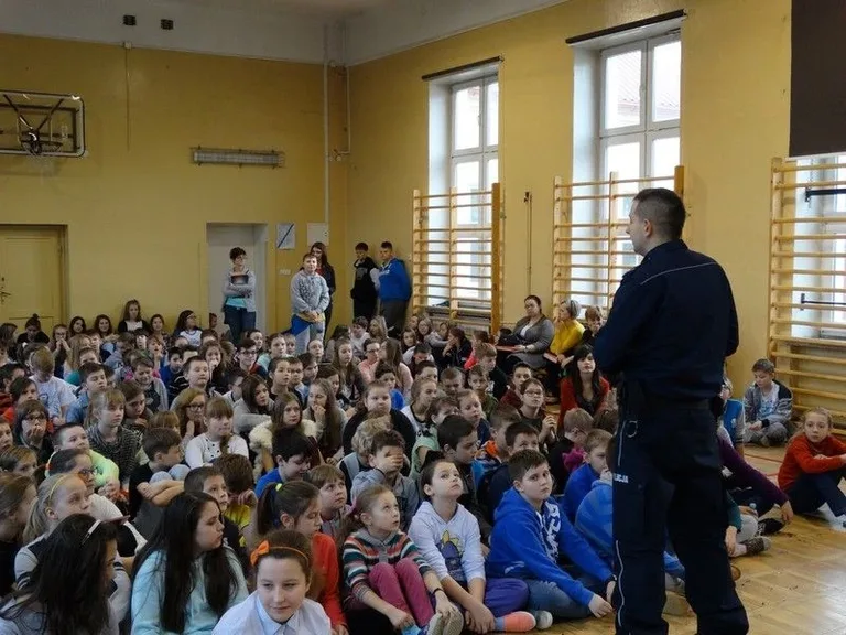 Profilaktycznie w "Jedynce" (zdjęcia)