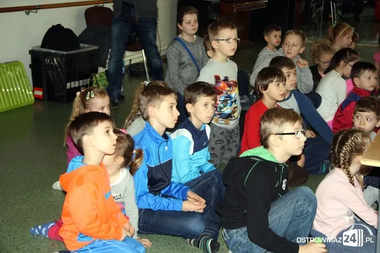 Gwiezdni konstruktorzy budowali z klocków lego