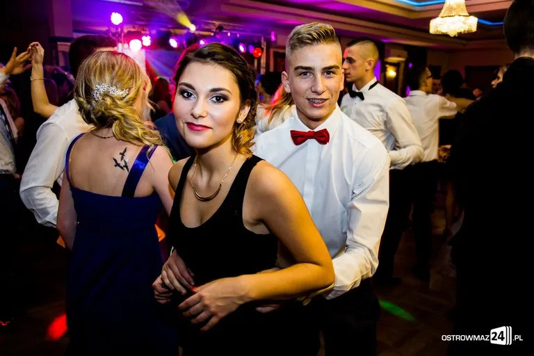 Zobacz zdjęcia i wideo ze studniówek w Ostrowi i powiecie