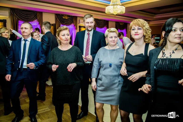 Zobacz zdjęcia i wideo ze studniówek w Ostrowi i powiecie