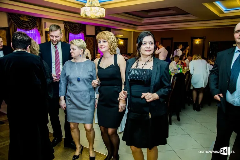 Zobacz zdjęcia i wideo ze studniówek w Ostrowi i powiecie