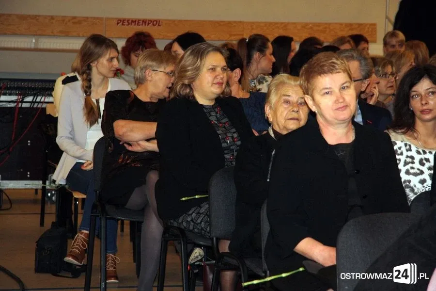 Powiatowy Dzień Kobiet (zdjęcia, wideo)