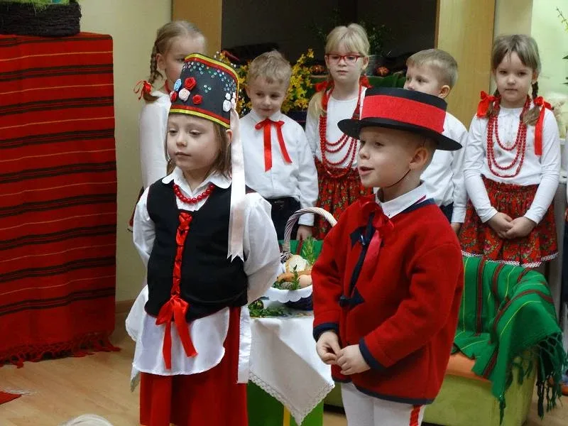 Przedszkolaki przybliżyły tradycje świąteczne