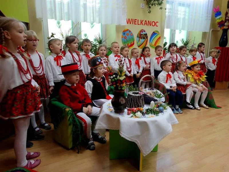 Przedszkolaki przybliżyły tradycje świąteczne