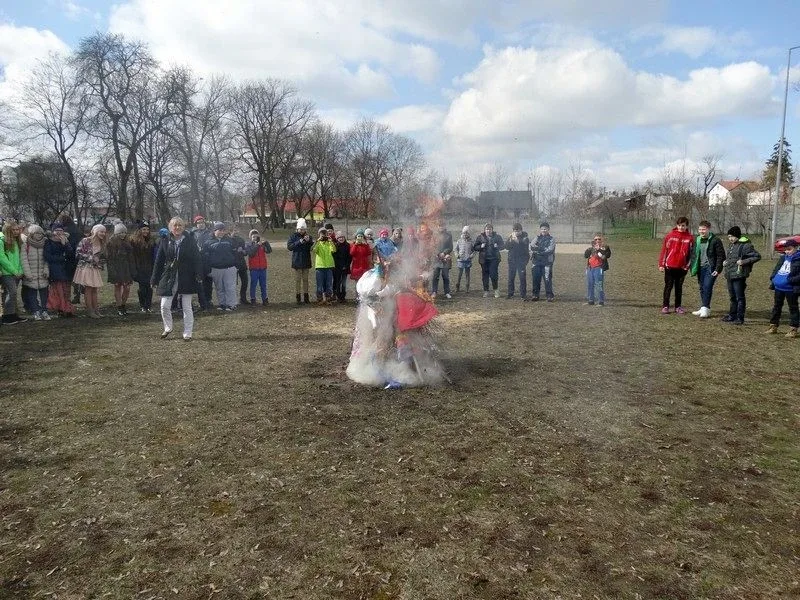 Powitanie wiosny w SP nr 1 (zdjęcia)
