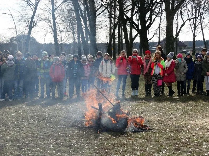 Powitanie wiosny w SP nr 1 (zdjęcia)