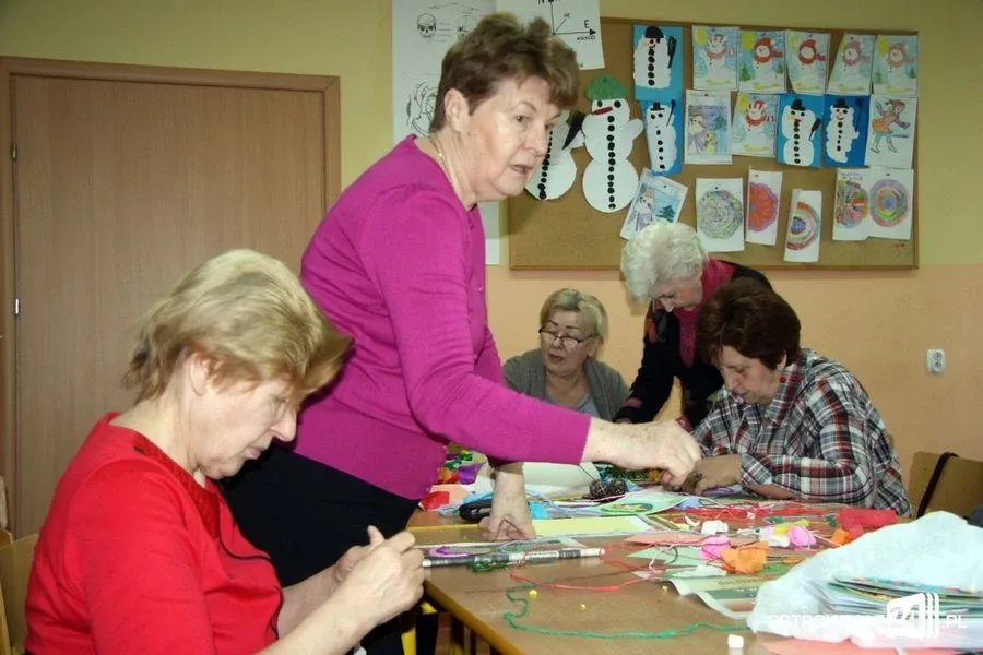 Studenci UTW w szkole specjalnej (zdjęcia)