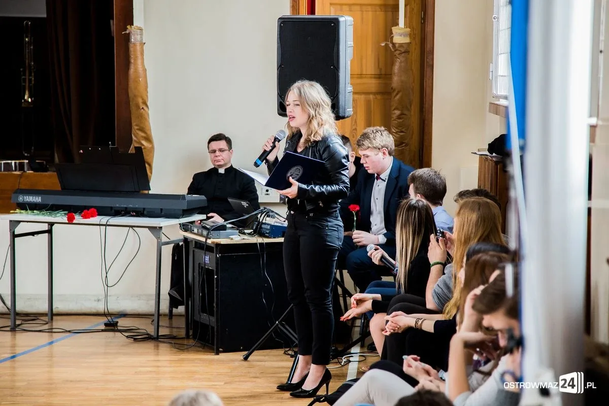 Koncert charytatywny dla Karola (zdjęcia, wideo)