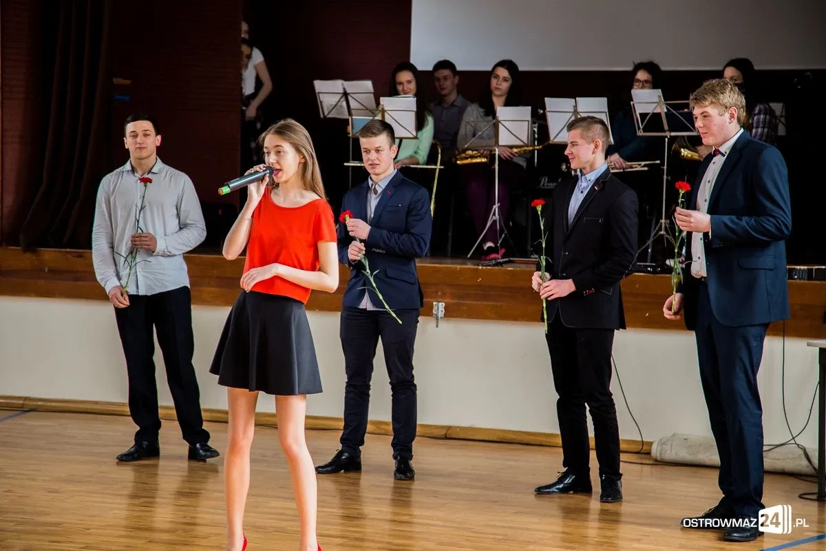 Koncert charytatywny dla Karola (zdjęcia, wideo)