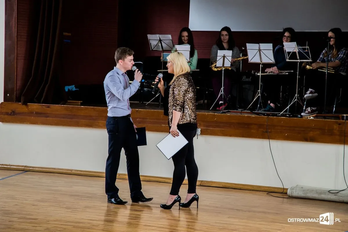 Koncert charytatywny dla Karola (zdjęcia, wideo)