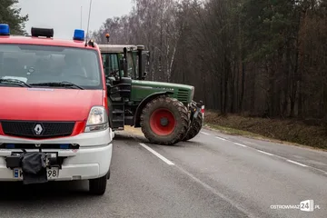 Wypadek w Gniazdowie. Ranna kobieta w ciąży (zdjęcia)