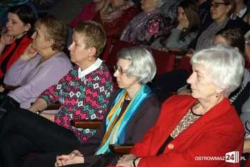 Rosyjskie romanse na Dzień Kobiet (zdjęcia, wideo)