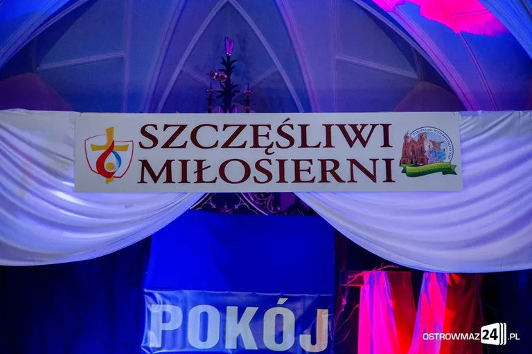 Groby Pańskie w ostrowskich parafiach (zdjęcia)