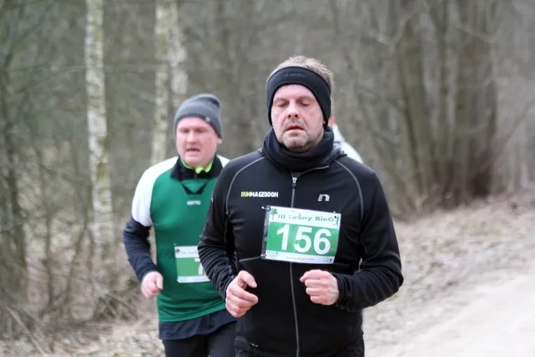 Ludowy KS Ostrowianka w leśnym biegu (zdjęcia, wideo)