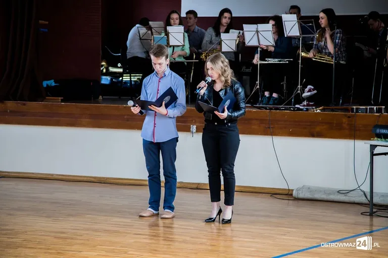 Koncert charytatywny dla Karola (zdjęcia, wideo)