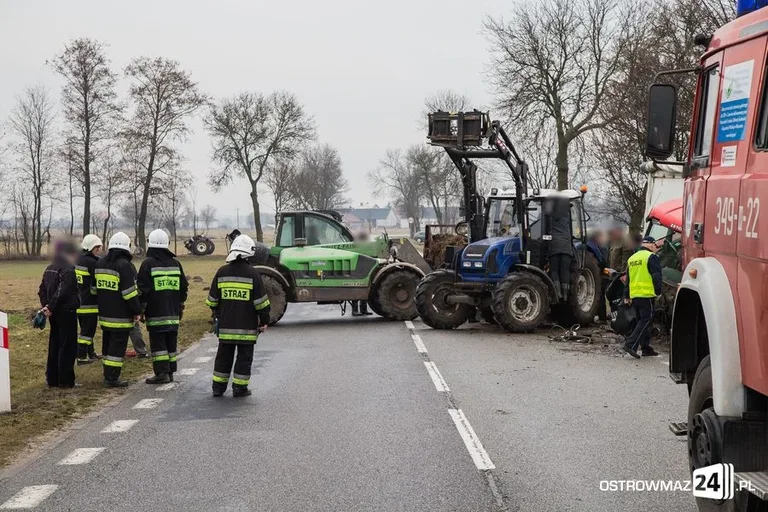 Zderzenie ciągnika z ciężarówką (zdjęcia)