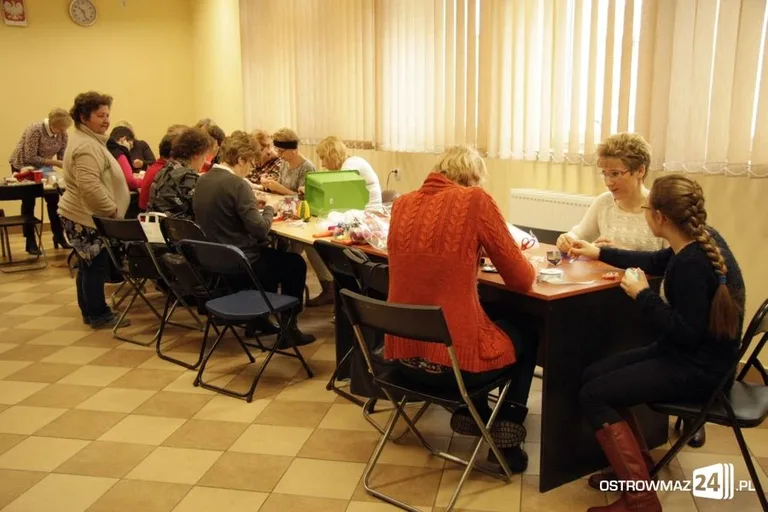 Robili ozdoby świąteczne na rzecz Alana (zdjęcia)