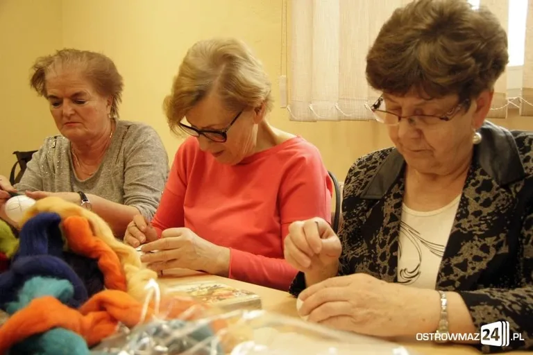 Robili ozdoby świąteczne na rzecz Alana (zdjęcia)