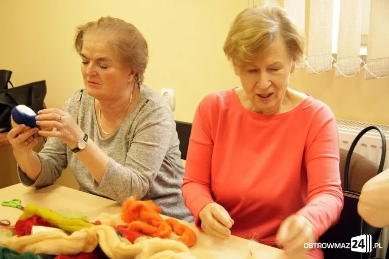 Robili ozdoby świąteczne na rzecz Alana (zdjęcia)