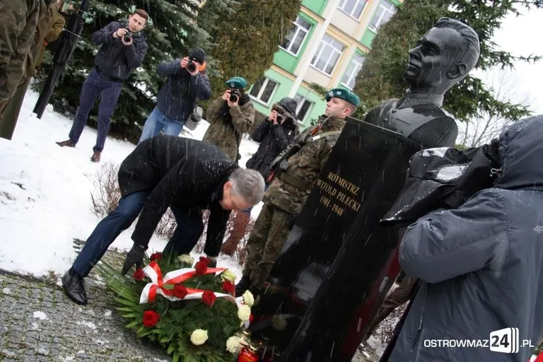 Ostrowianie pamiętali o "Wyklętych" (zdjęcia)