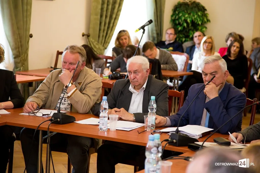 Niecodzienna sesja rady miasta (zdjęcia)