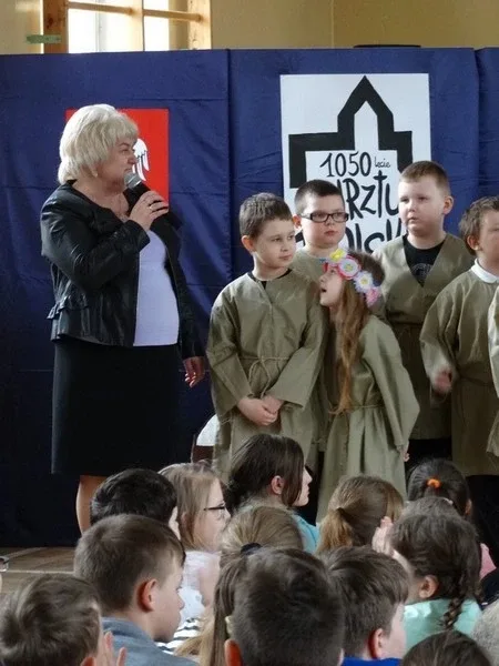 Mieszko I w murach SP nr 1 (zdjęcia)