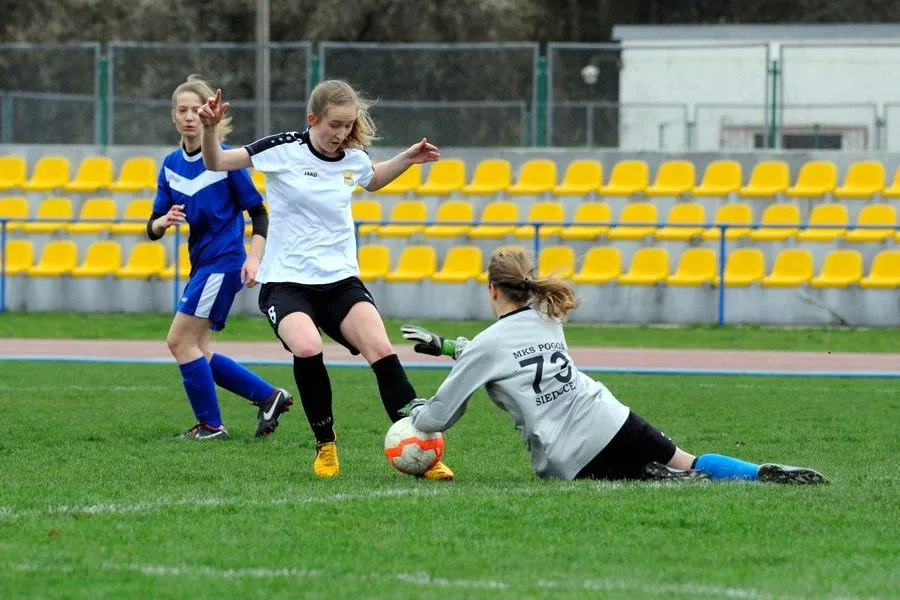 Ostrowianki ograły Pogoń Siedlce (zdjęcia, wyniki, tabela)