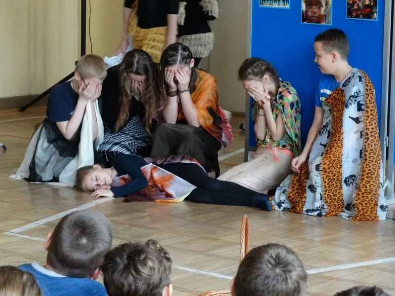 Książki dla Afryki (zdjęcia)
