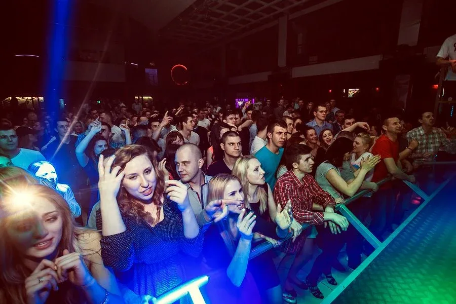 Piękni i Młodzi w klubie Capitol (zdjęcia)