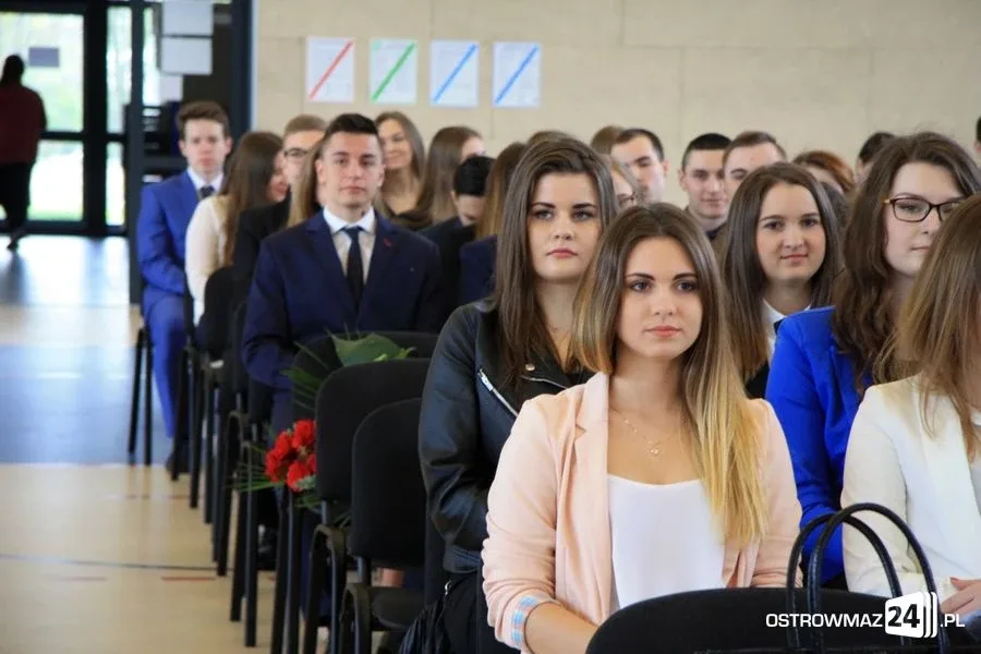Zakończenie roku szkolnego maturzystów (zdjęcia)