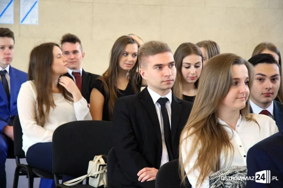 Zakończenie roku szkolnego maturzystów (zdjęcia)