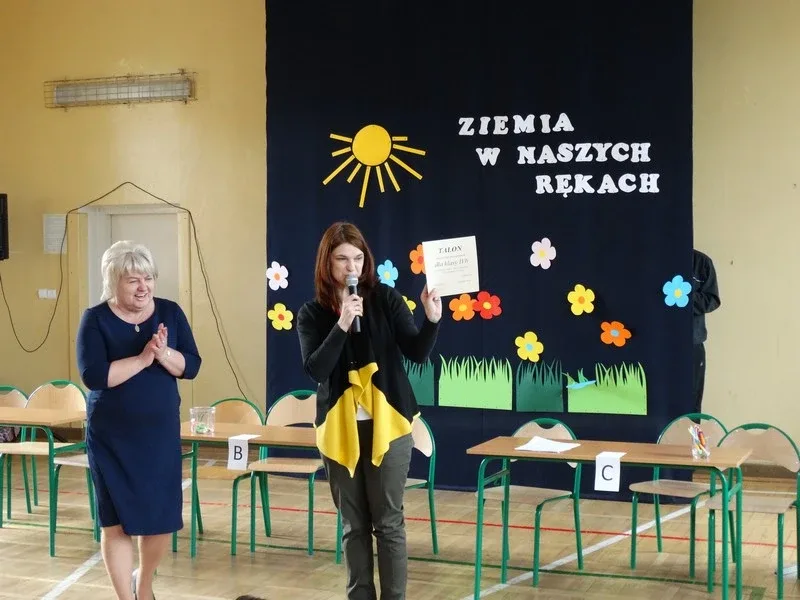 Uczniowie SP nr 1 uczcili Dzień Ziemi (zdjęcia)