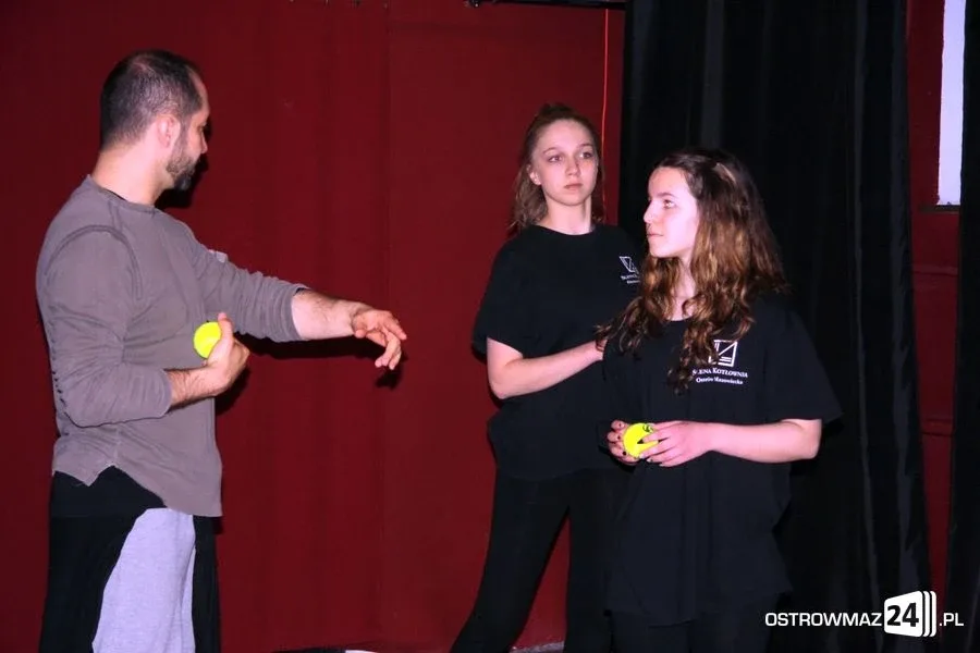 Warsztaty teatralne w Kotłowni (zdjęcia)