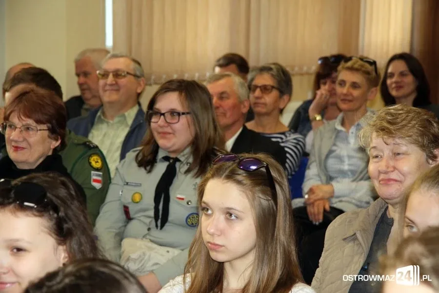 O Pileckich podczas "spaceru" (zdjęcia)