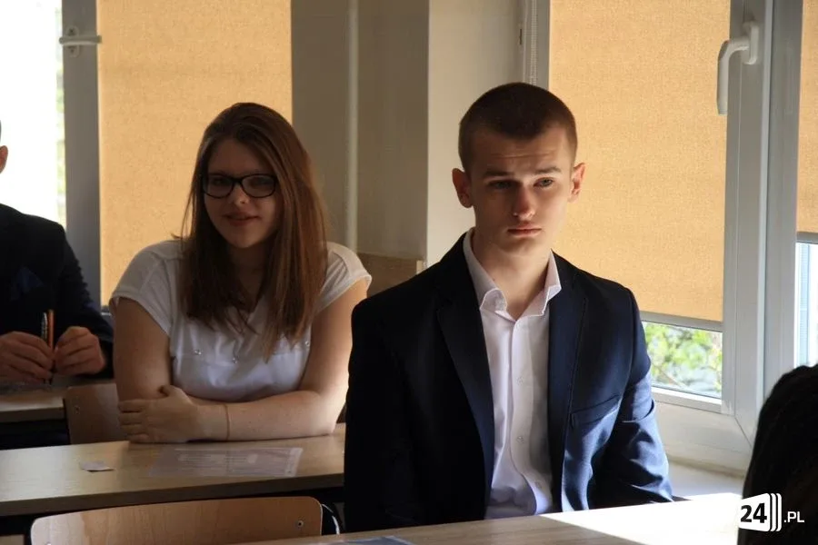 Egzamin gimnazjalny rozpoczęty (zdjęcia)