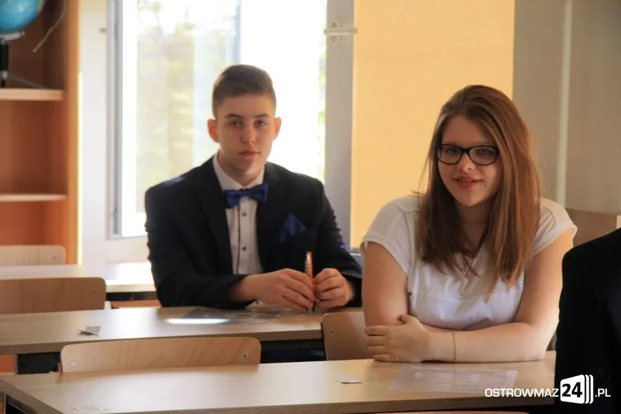 Egzamin gimnazjalny rozpoczęty (zdjęcia)