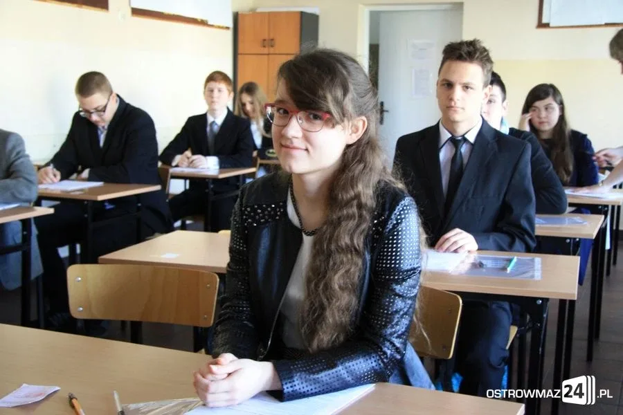 Egzamin gimnazjalny rozpoczęty (zdjęcia)