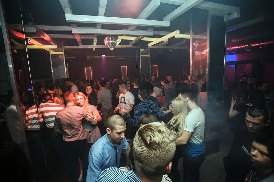 Piękni i Młodzi w klubie Capitol (zdjęcia)