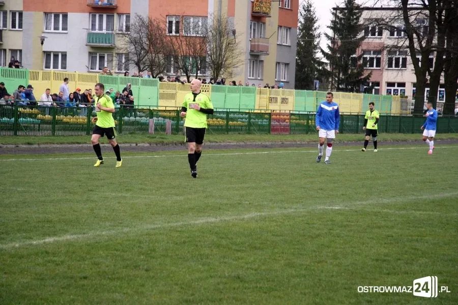 Ostrovia odprawia lidera z kwitkiem (zdjęcia, wideo)
