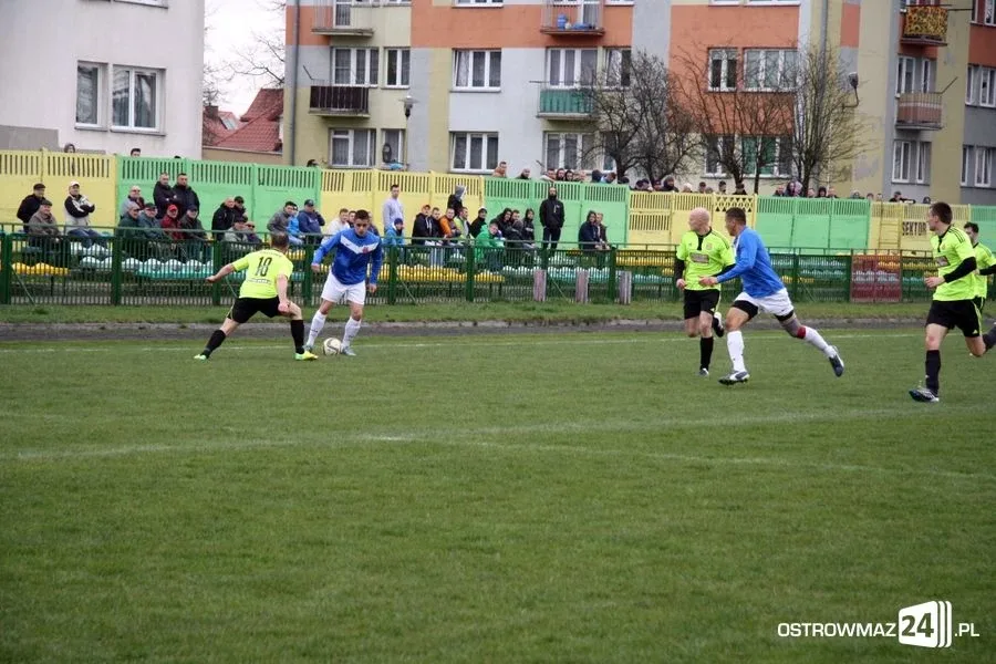 Ostrovia odprawia lidera z kwitkiem (zdjęcia, wideo)