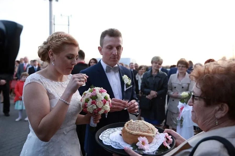 Wyjątkowy ślub Agnieszki i Roberta (zdjęcia)