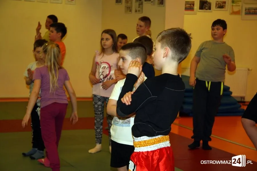 Treningi kickboxingu dla dzieci w MOSiR (zdjęcia)