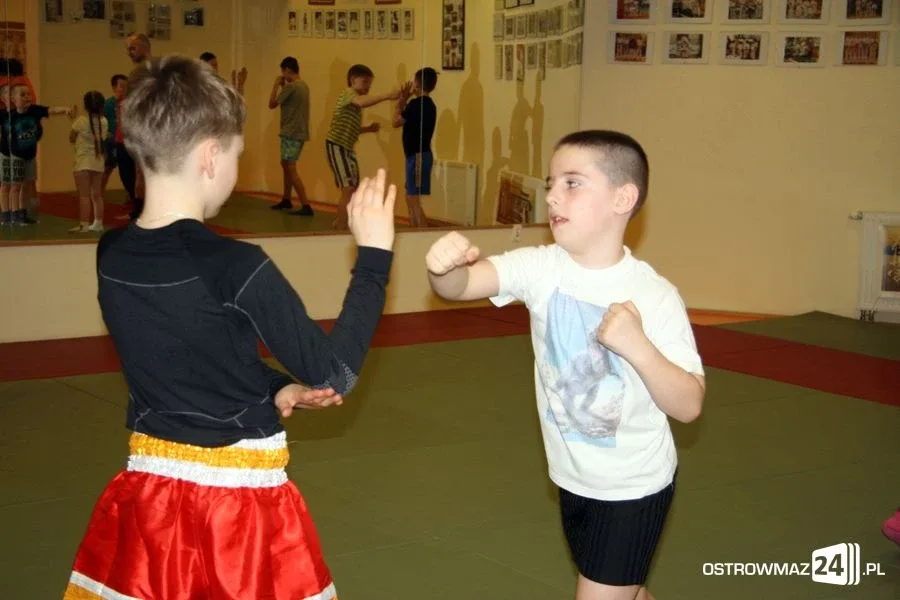 Treningi kickboxingu dla dzieci w MOSiR (zdjęcia)