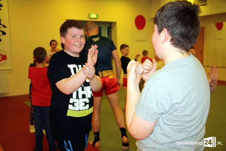 Treningi kickboxingu dla dzieci w MOSiR (zdjęcia)