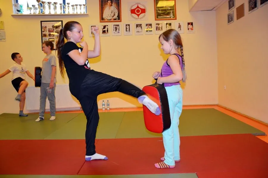 Darmowe zajęcia kickboxingu (zdjęcia, wideo)