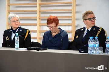 Holenderskie policjantki na spotkaniu z młodzieżą